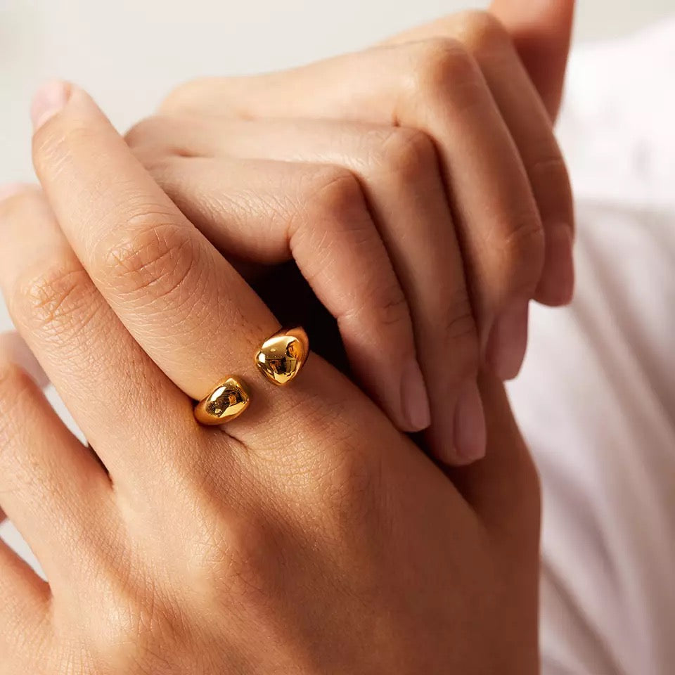 Anillo Celine
