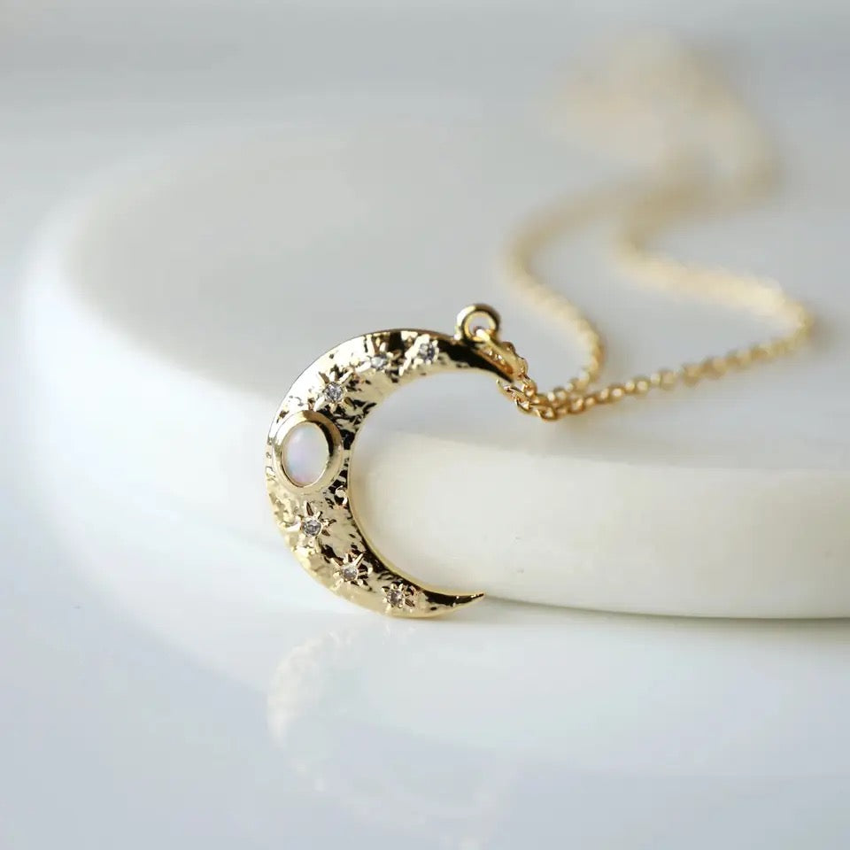 Collar Opal Moon