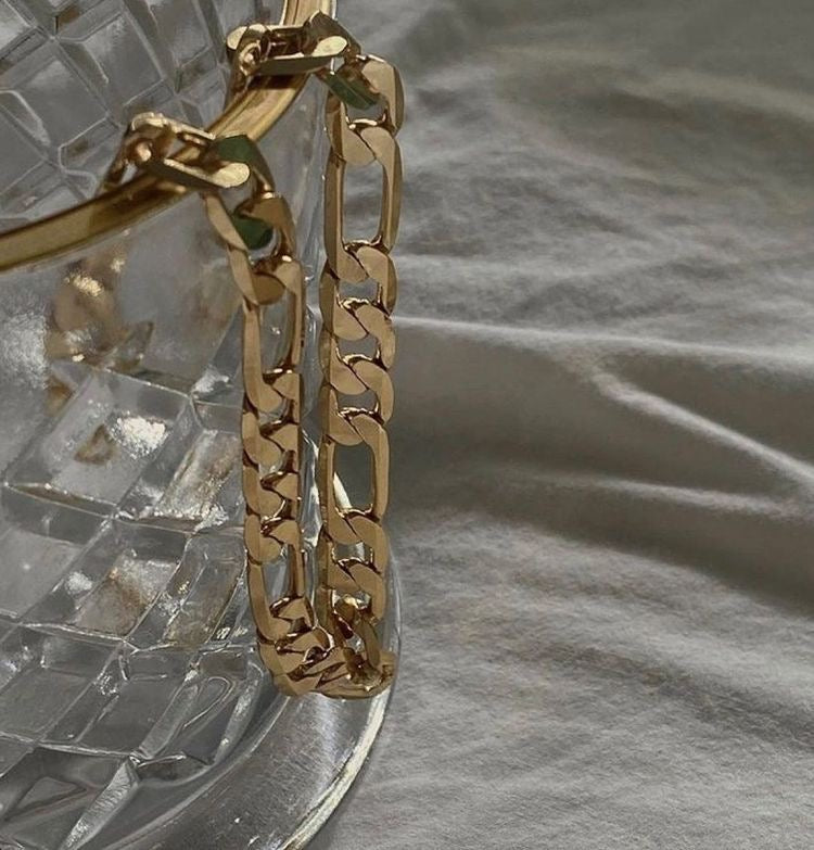 Cadena Estilo Cartier en Oro Laminado